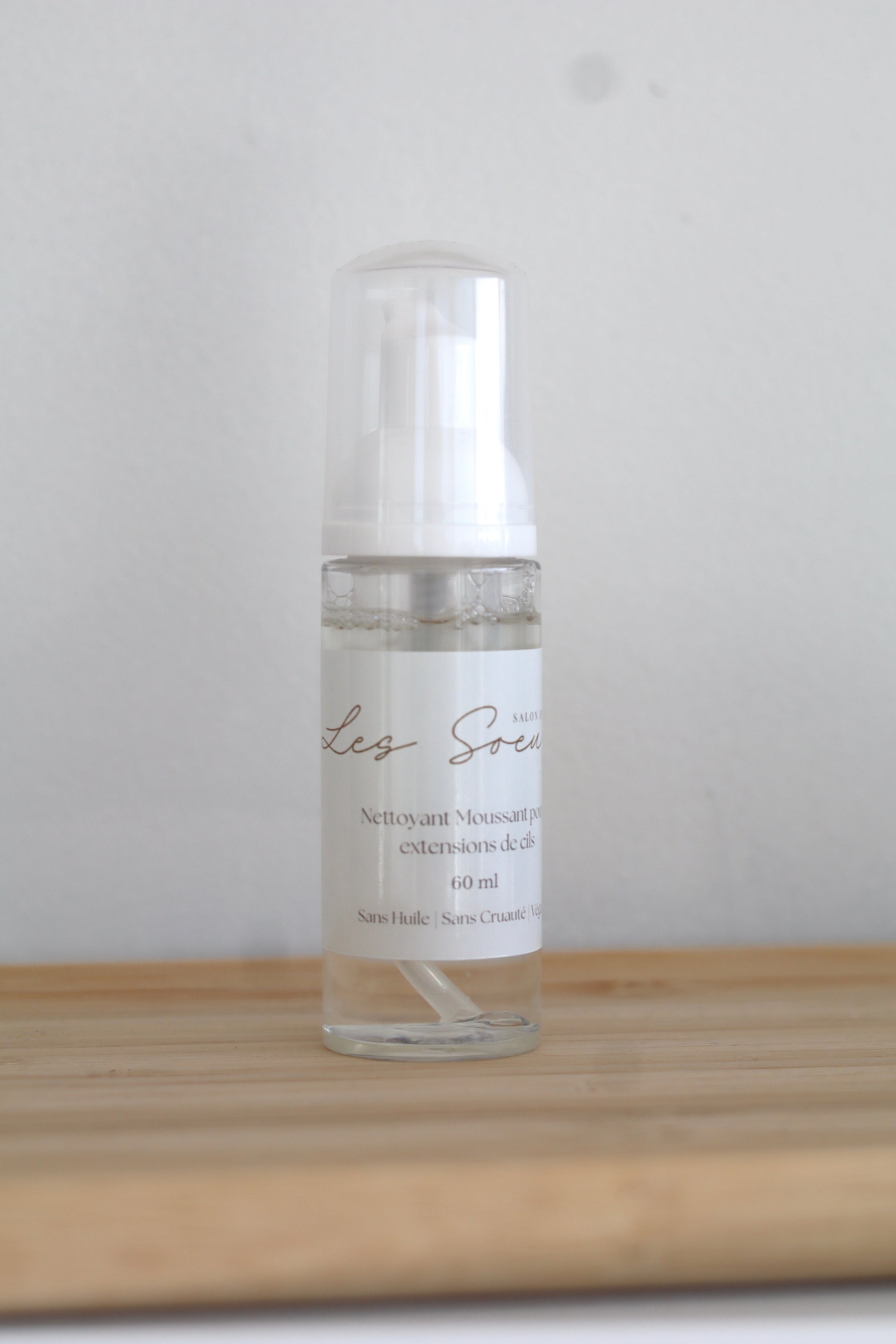 Nettoyant extensions de cils